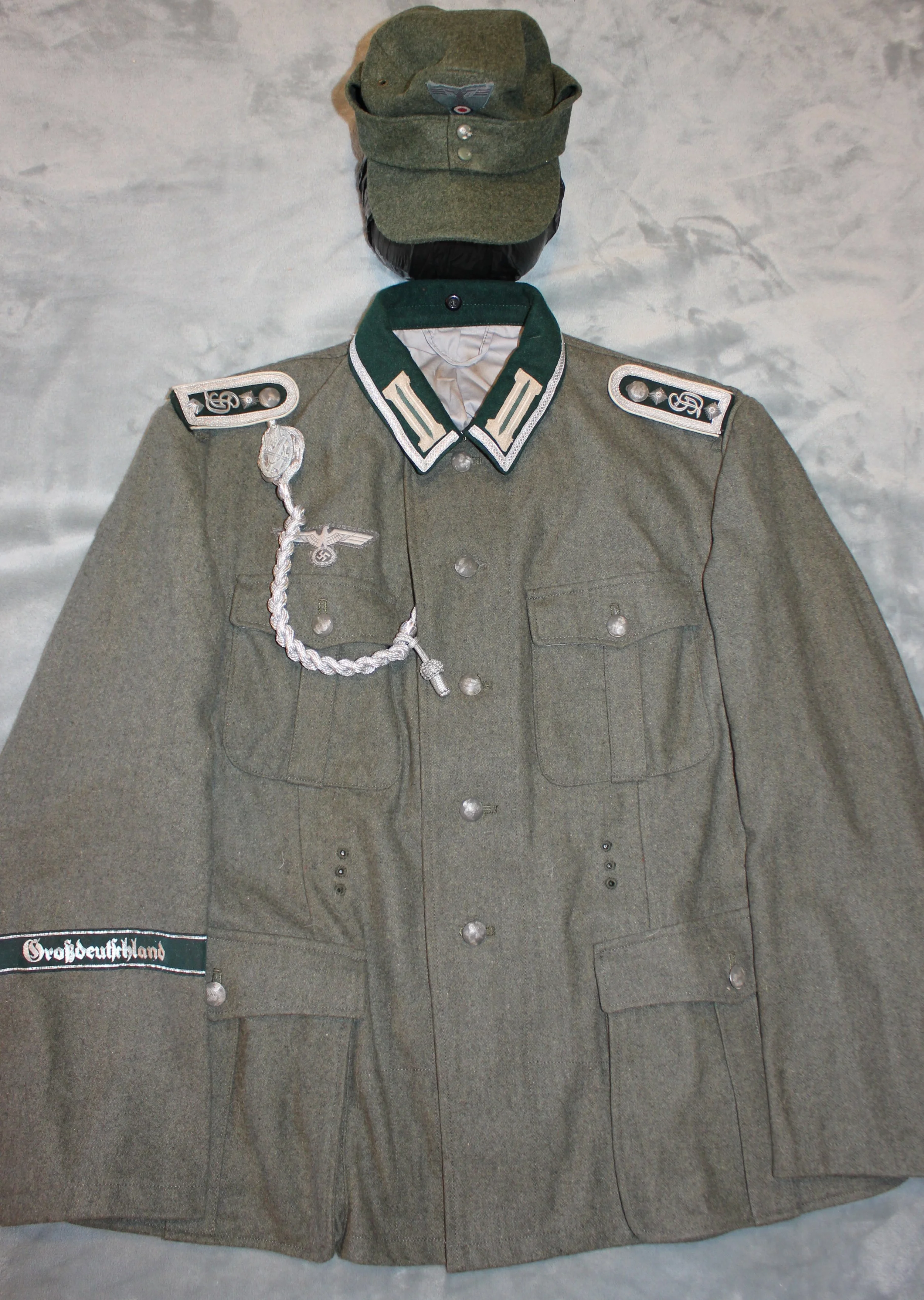 東ドイツ軍 Uniformen 1956-1986 GrossDeutschland, Battle Uniforms: — The Military Mark